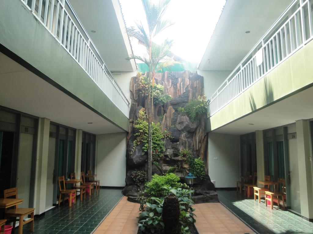 Hotel Trio Solo Exterior foto